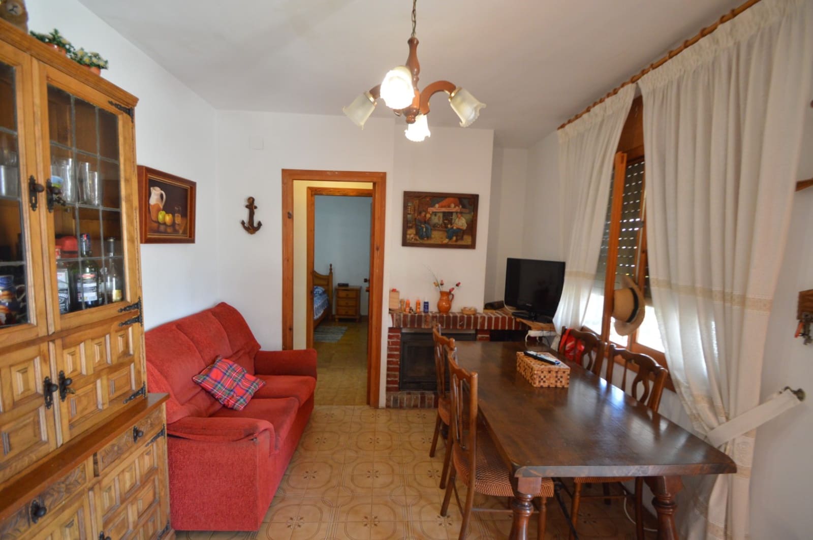 2 bedroom Villa for sale in Vinaros with garage - € 250,000 (Ref: 9956614)