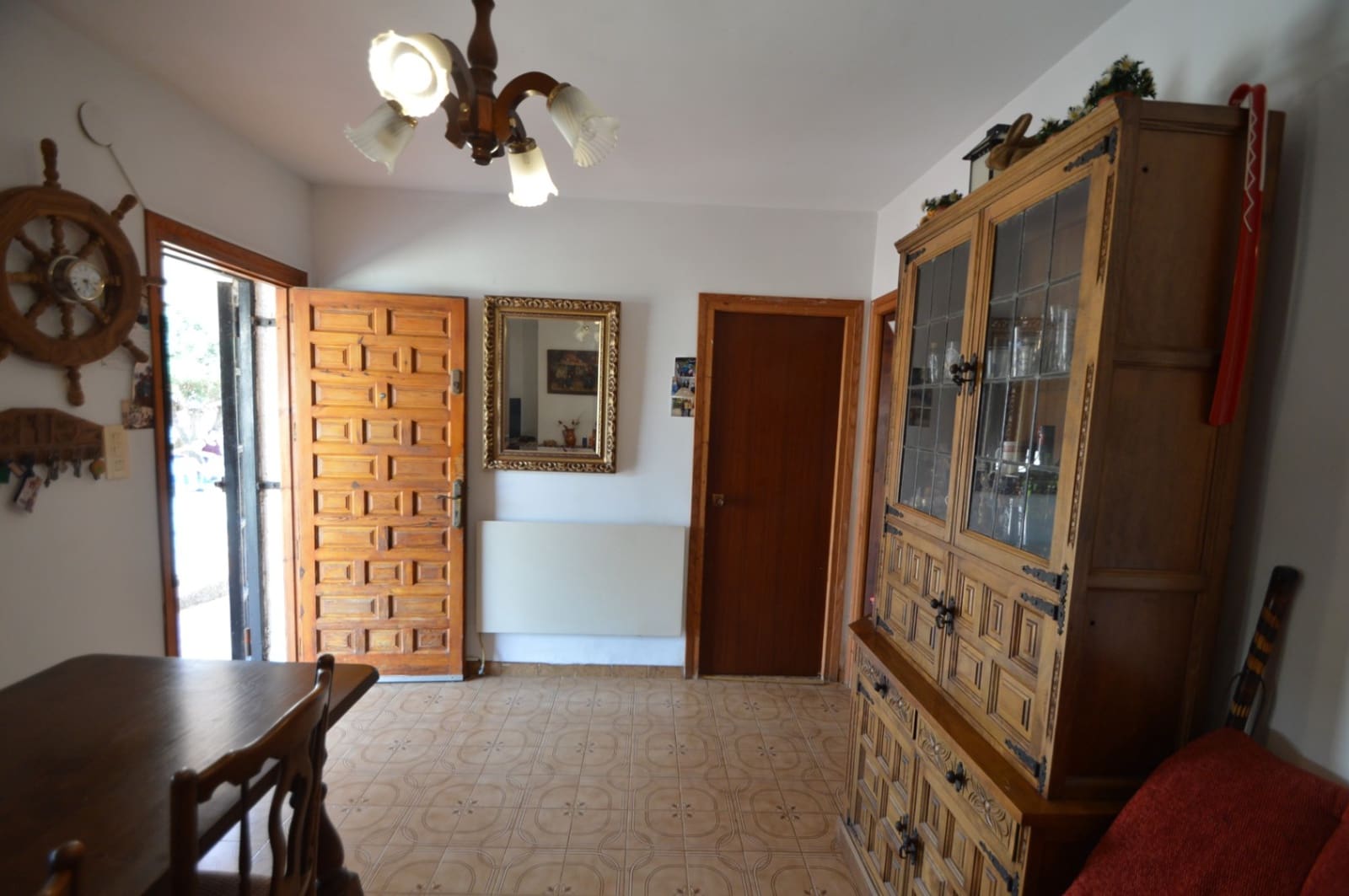 2 bedroom Villa for sale in Vinaros with garage - € 250,000 (Ref: 9956614)