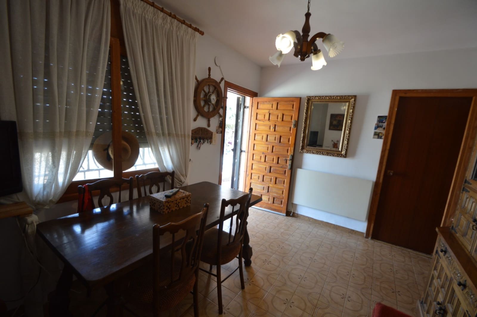 2 bedroom Villa for sale in Vinaros with garage - € 250,000 (Ref: 9956614)