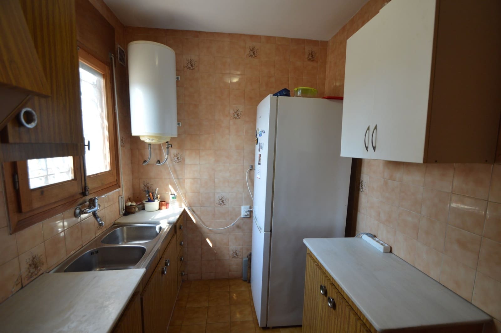 2 bedroom Villa for sale in Vinaros with garage - € 250,000 (Ref: 9956614)