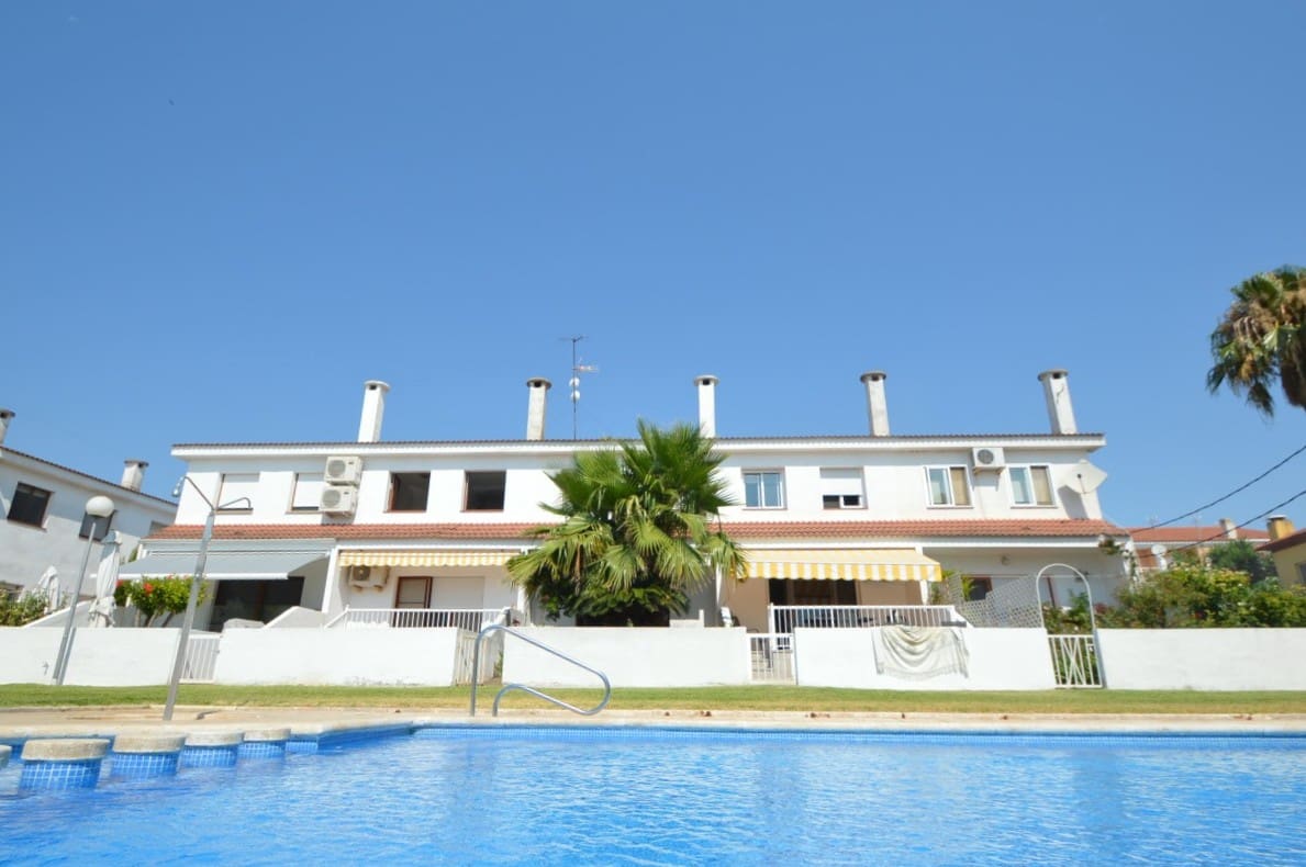4 soveværelse Villa til salg i Sant Carles de la Rapita med swimmingpool garage - € 380.000 (Ref: 9964144)