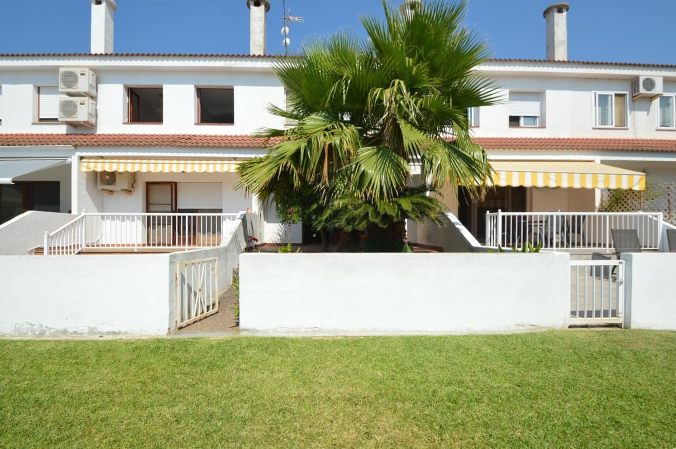 4 soveværelse Villa til salg i Sant Carles de la Rapita med swimmingpool garage - € 380.000 (Ref: 9964144)