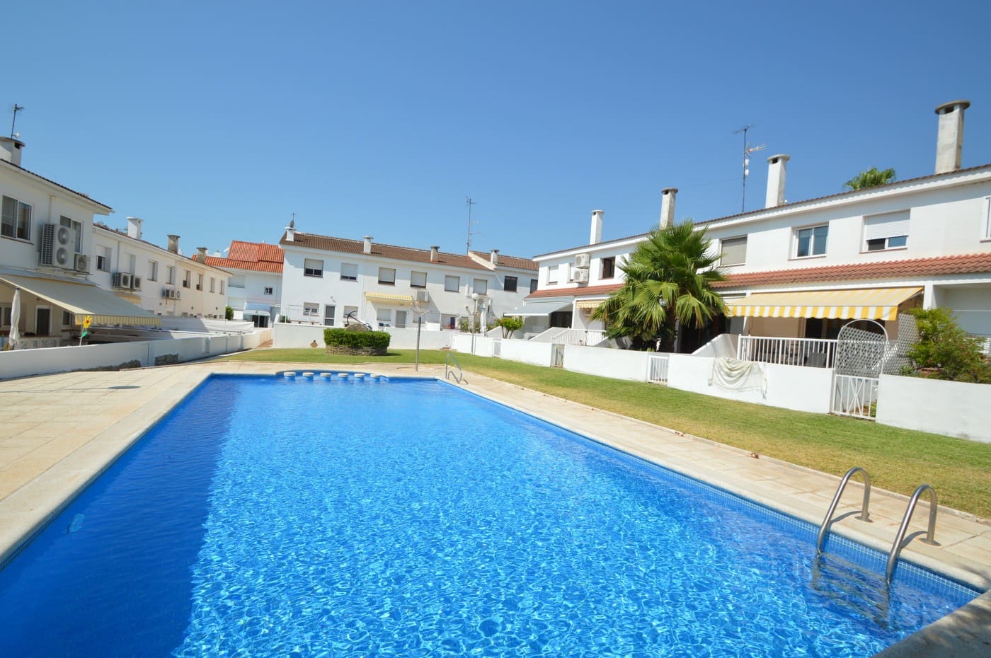 4 soveværelse Villa til salg i Sant Carles de la Rapita med swimmingpool garage - € 380.000 (Ref: 9964144)