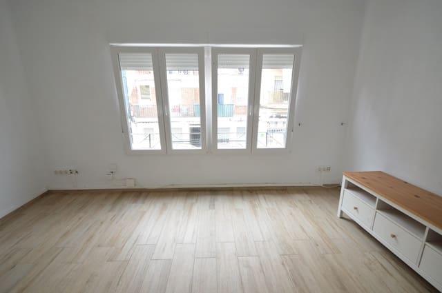 3 soverom Leilighet til salgs i Vinaròs - € 140 000 (Ref: 9976524)