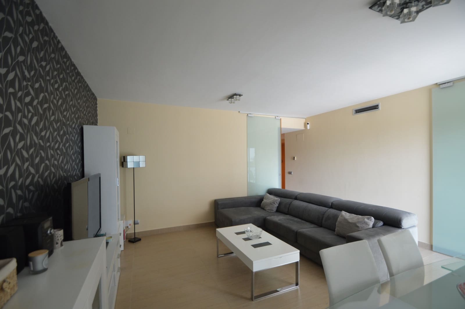 Piso de 2 habitaciones en Vinaròs en venta con piscina garaje - 225.000 € (Ref: 9989965)