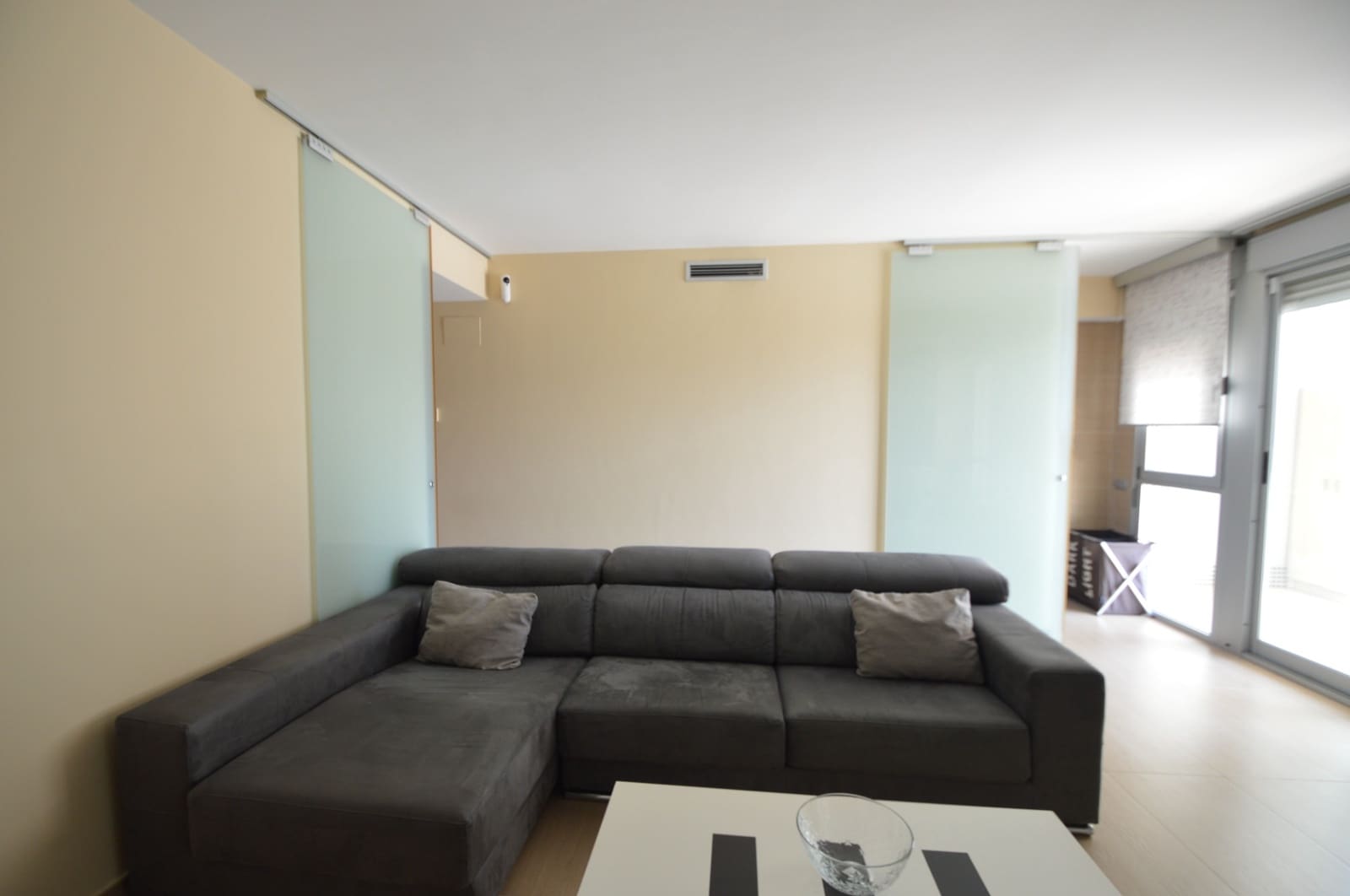 Piso de 2 habitaciones en Vinaròs en venta con piscina garaje - 225.000 € (Ref: 9989965)
