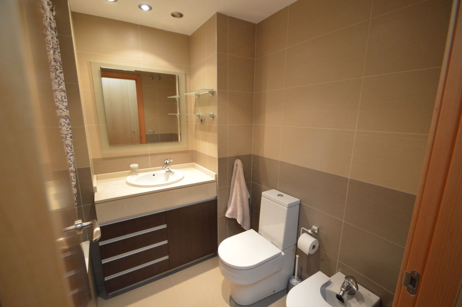 Piso de 2 habitaciones en Vinaròs en venta con piscina garaje - 225.000 € (Ref: 9989965)