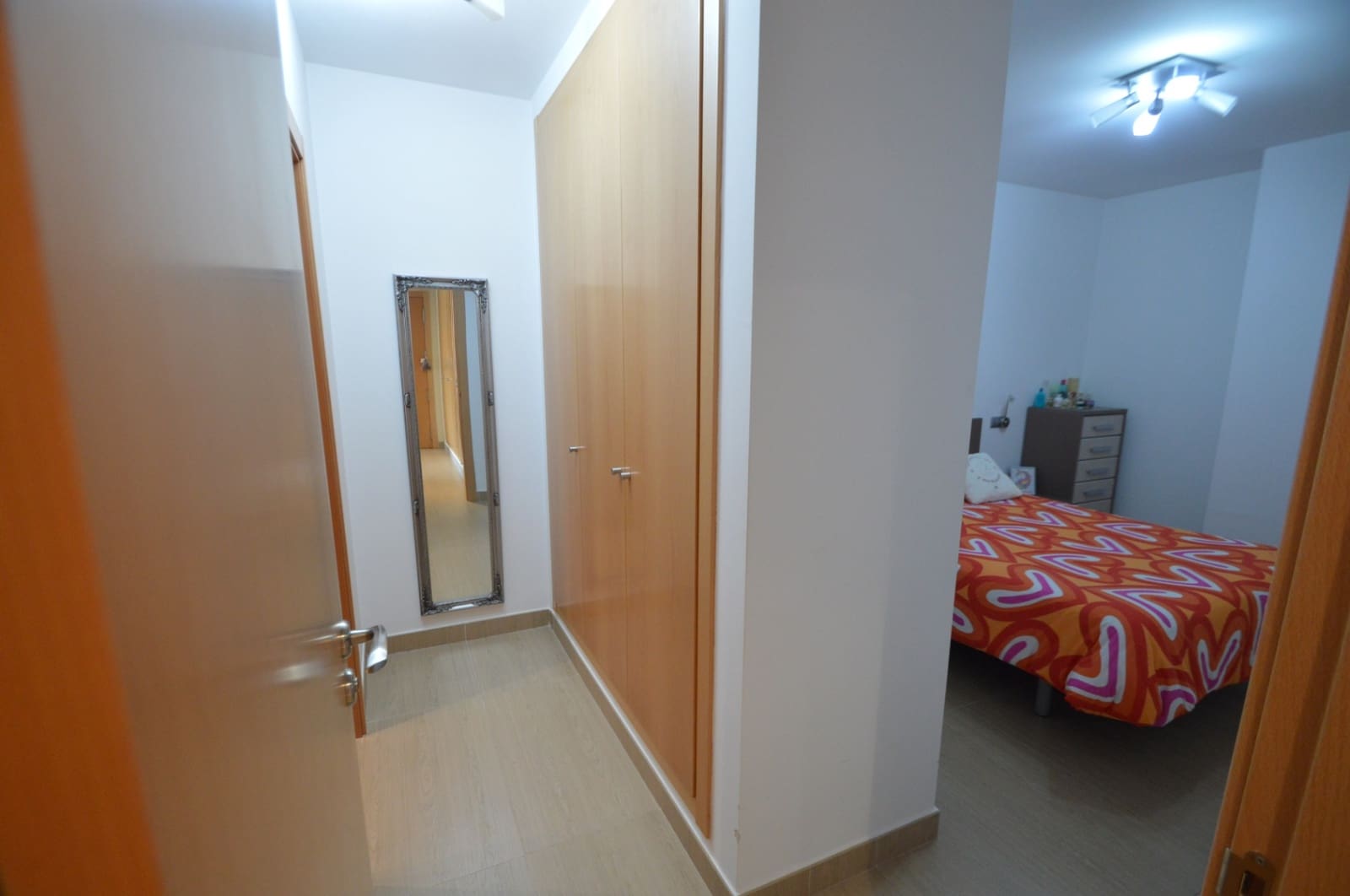 Piso de 2 habitaciones en Vinaròs en venta con piscina garaje - 225.000 € (Ref: 9989965)