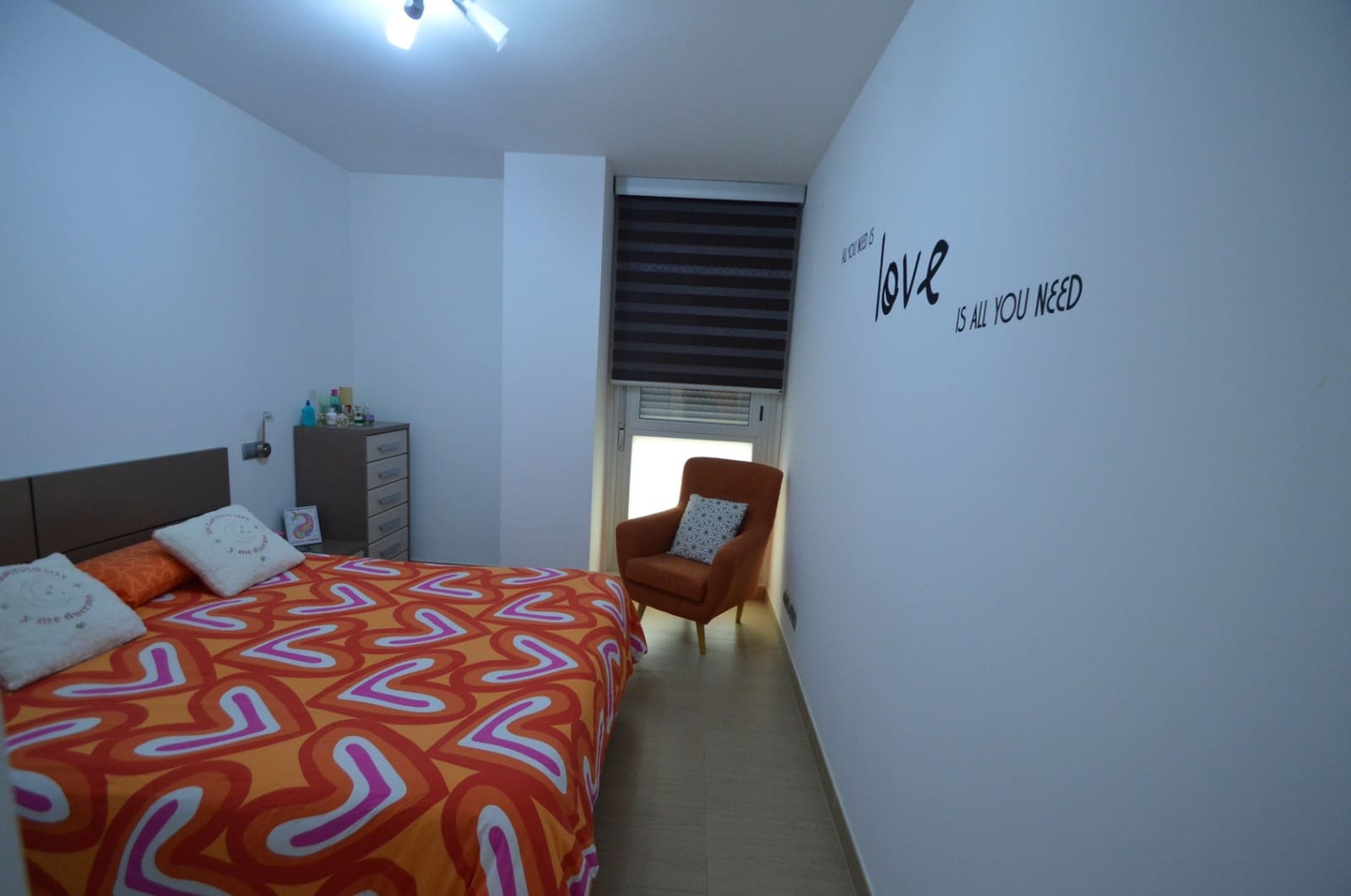 Piso de 2 habitaciones en Vinaròs en venta con piscina garaje - 225.000 € (Ref: 9989965)