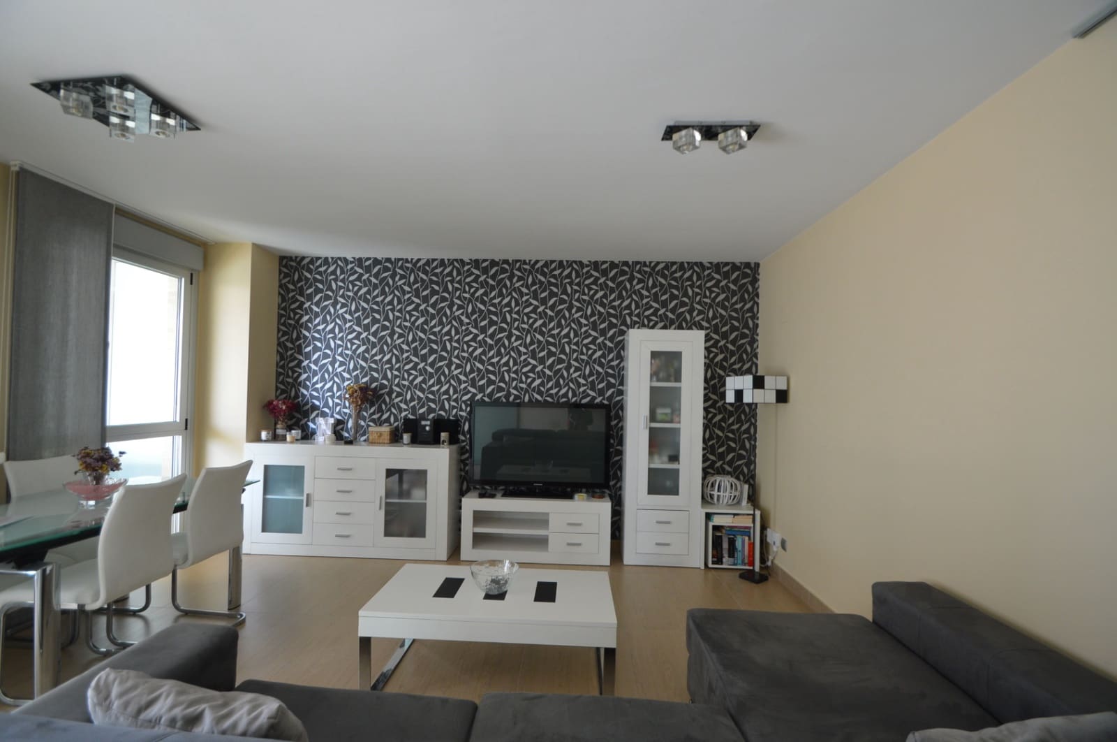Piso de 2 habitaciones en Vinaròs en venta con piscina garaje - 225.000 € (Ref: 9989965)