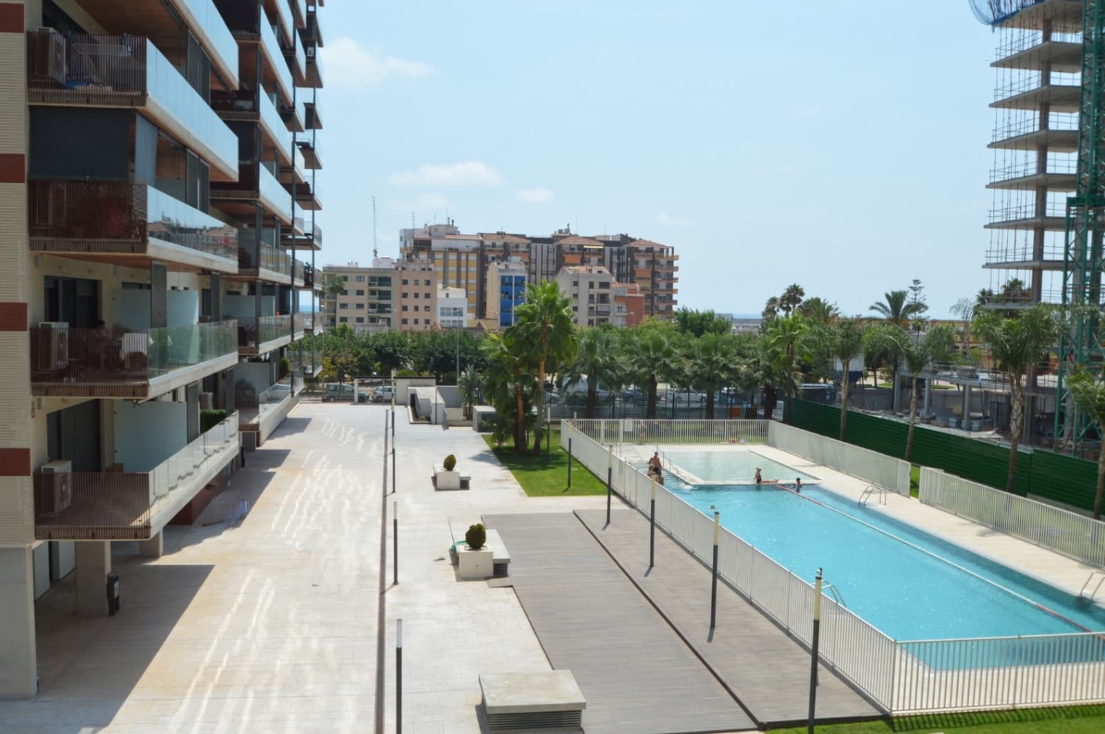 Piso de 2 habitaciones en Vinaròs en venta con piscina garaje - 225.000 € (Ref: 9989965)