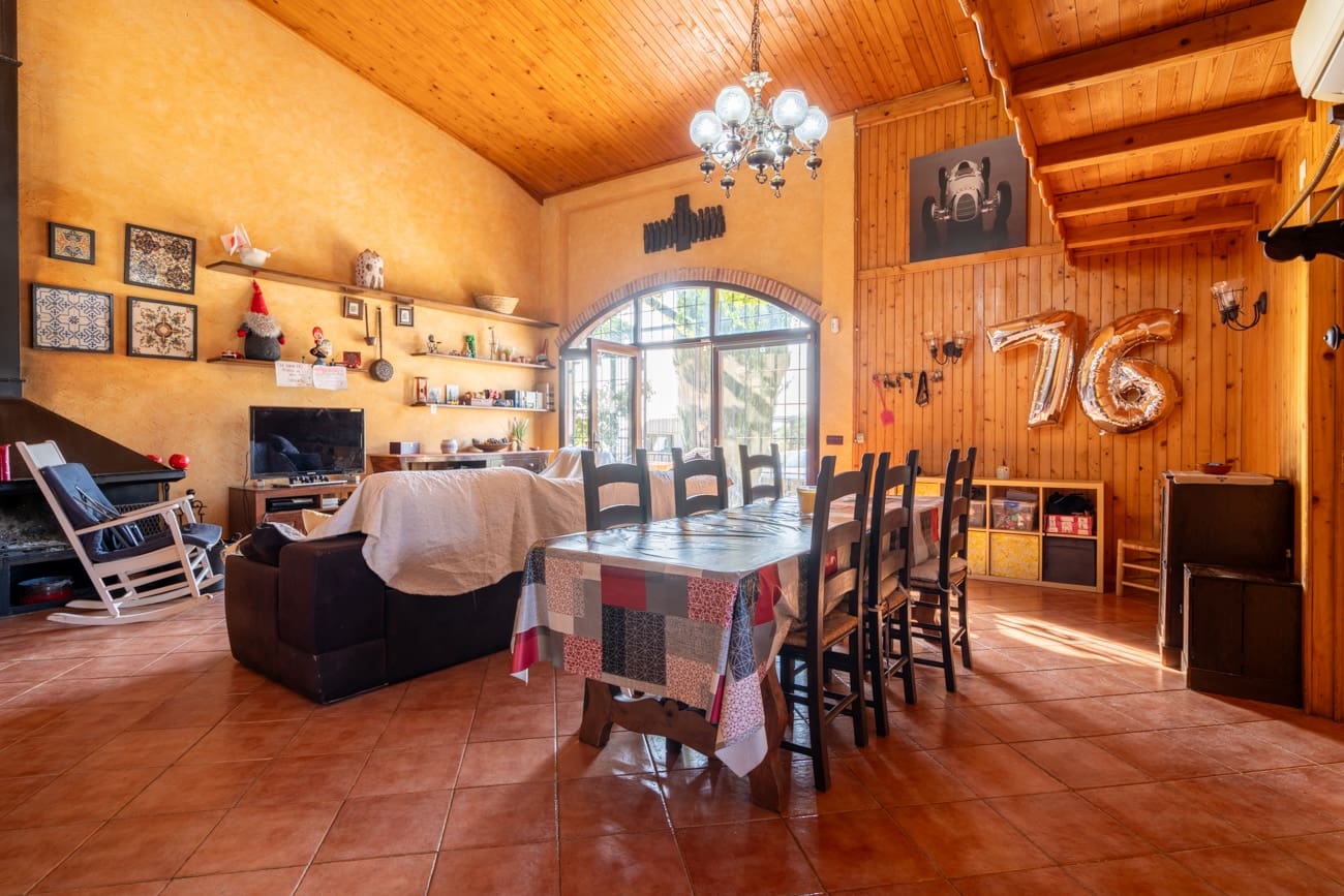 5 bedroom Finca/Country House for sale in L'Aldea - € 320,000 (Ref: 10016937)