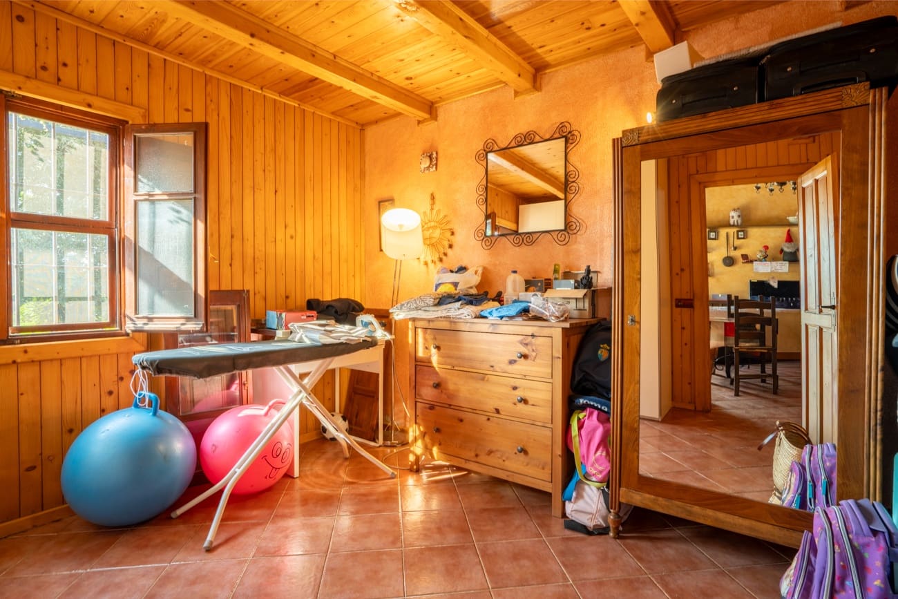 5 bedroom Finca/Country House for sale in L'Aldea - € 320,000 (Ref: 10016937)