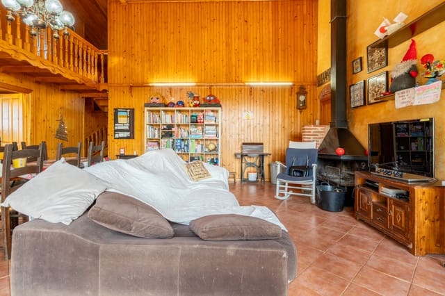 5 bedroom Finca/Country House for sale in L'Aldea - € 320,000 (Ref: 10016937)