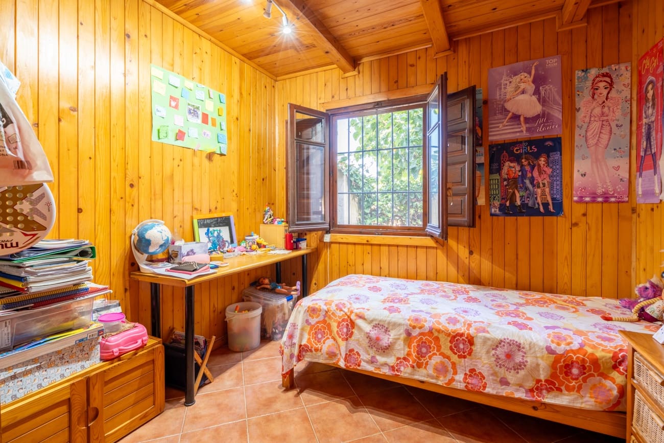 5 bedroom Finca/Country House for sale in L'Aldea - € 320,000 (Ref: 10016937)