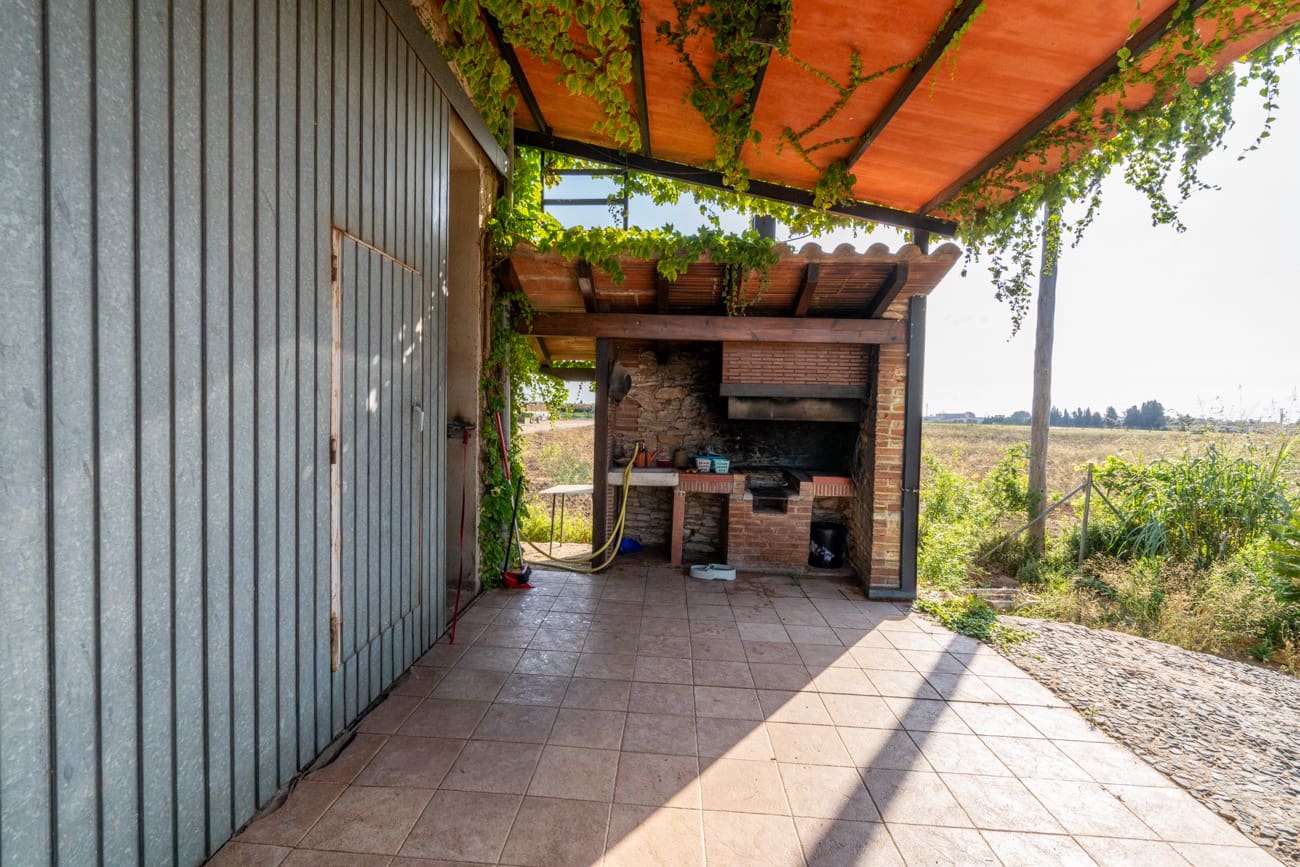 5 bedroom Finca/Country House for sale in L'Aldea - € 320,000 (Ref: 10016937)