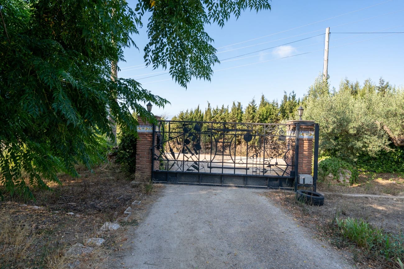 5 bedroom Finca/Country House for sale in L'Aldea - € 320,000 (Ref: 10016937)