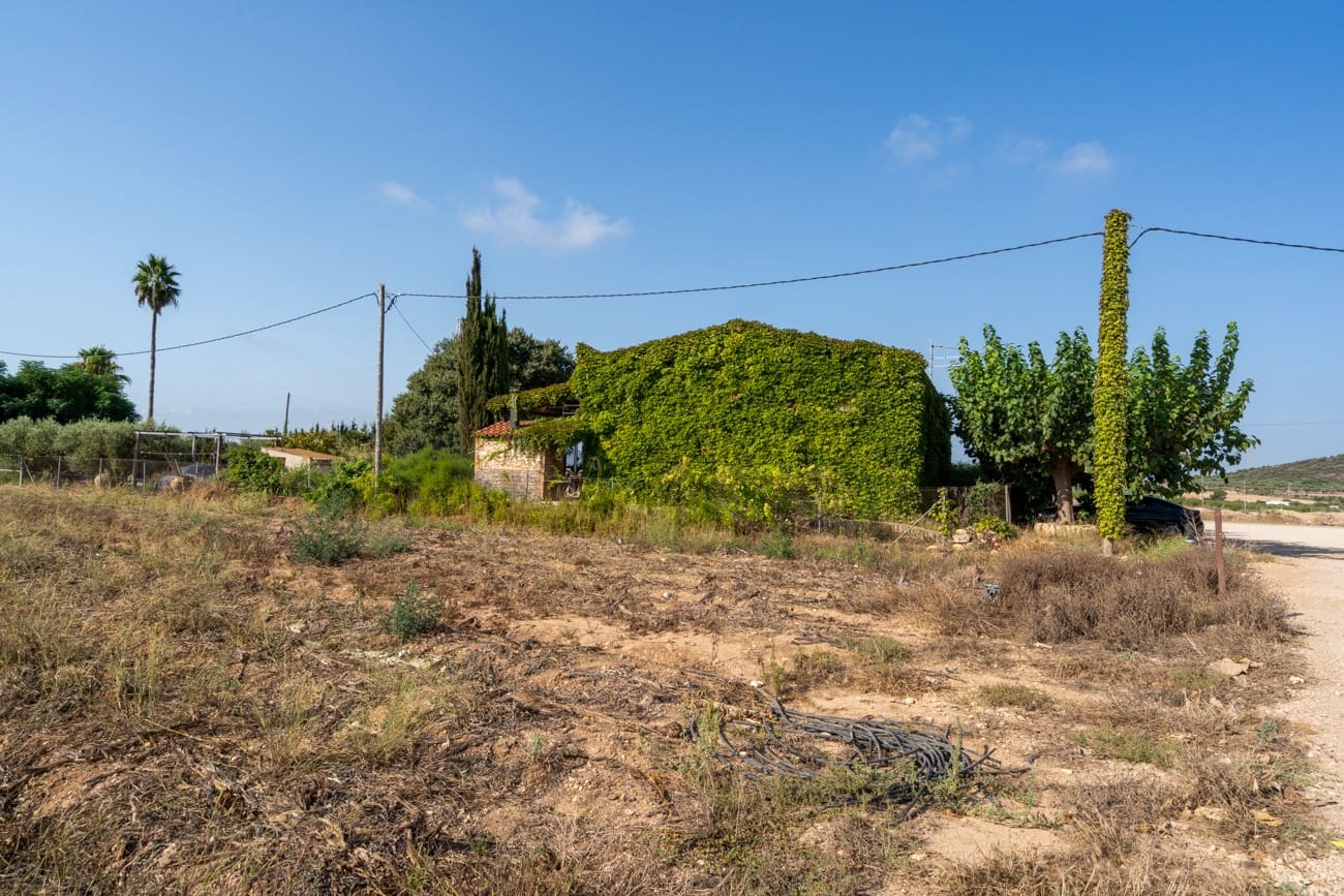 5 bedroom Finca/Country House for sale in L'Aldea - € 320,000 (Ref: 10016937)