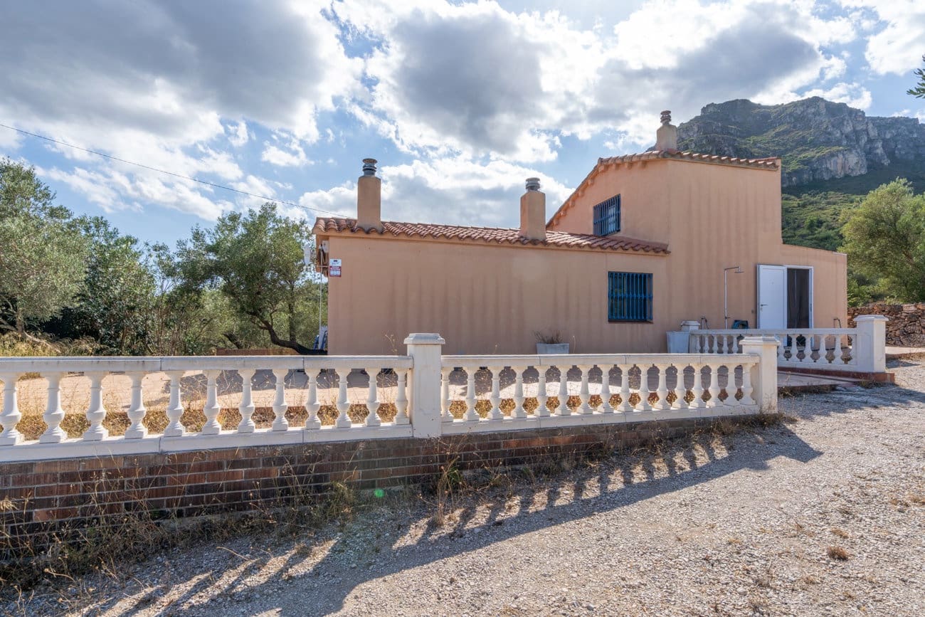 3 chambre Finca/Maison de Campagne à vendre à Roquetes avec garage - 190 000 € (Ref: 10038956)