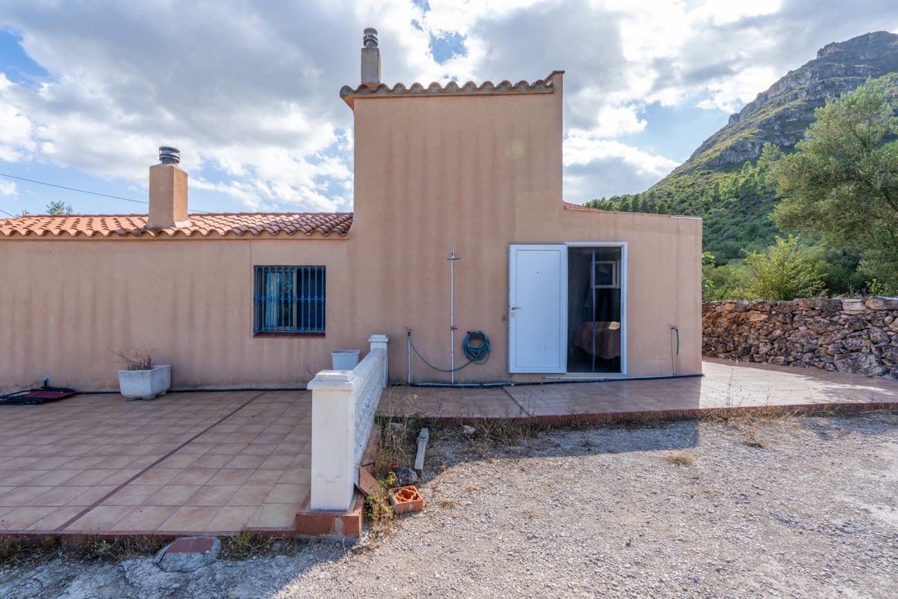 3 chambre Finca/Maison de Campagne à vendre à Roquetes avec garage - 190 000 € (Ref: 10038956)