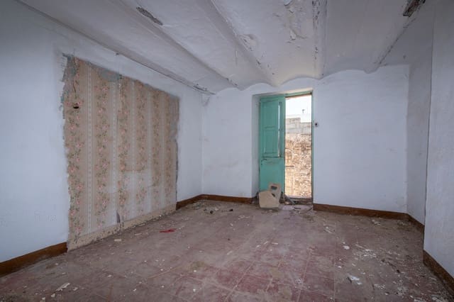 Mark till salu i Els Reguers, Tortosa - 16 000 € (Ref: 10046076)