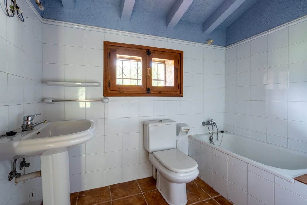 3 bedroom Finca/Country House for sale in Alfara de Carles - € 350,000 (Ref: 10167965)