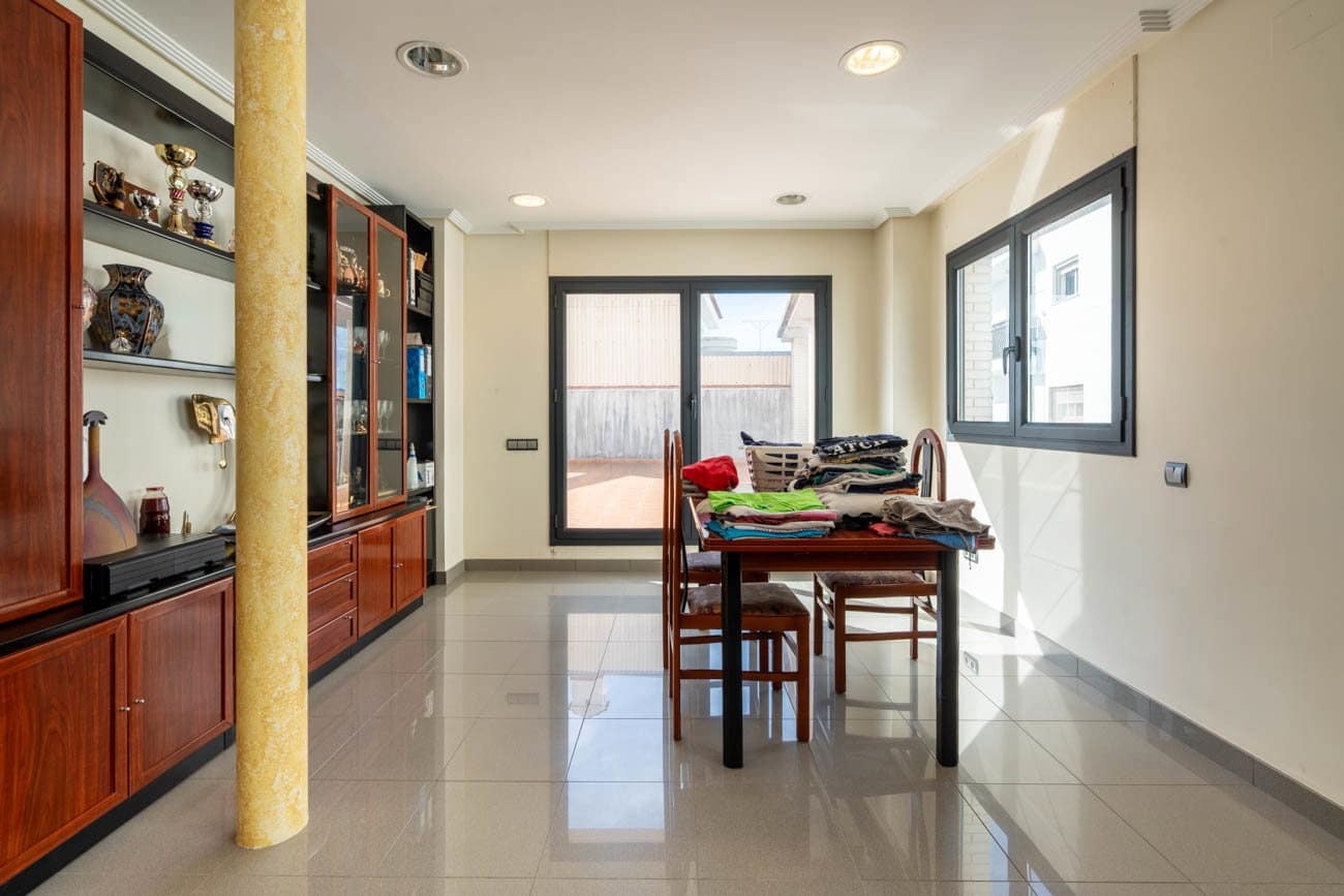 4 Zimmer Haus zu verkaufen in La Senia mit Garage - 315.000 € (Ref: 10174231)