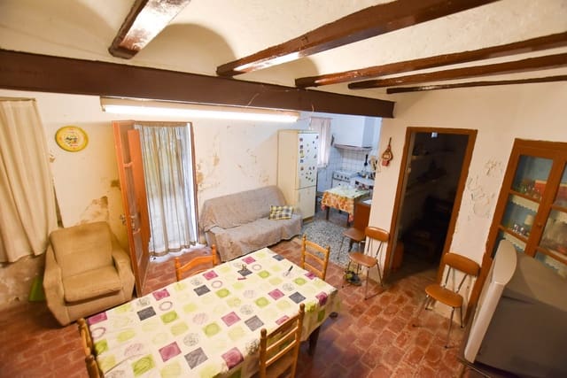 Finca/Casa Rural de 4 habitaciones en Tortosa en venta - 140.000 € (Ref: 4250437)