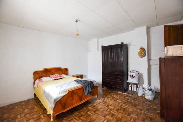 Finca/Casa Rural de 4 habitaciones en Tortosa en venta - 140.000 € (Ref: 4250437)