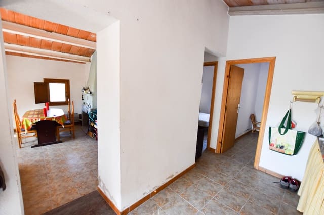 3 makuuhuone Maalaistalo myytävänä paikassa Tortosa - 79 000 € (Ref: 4919817)