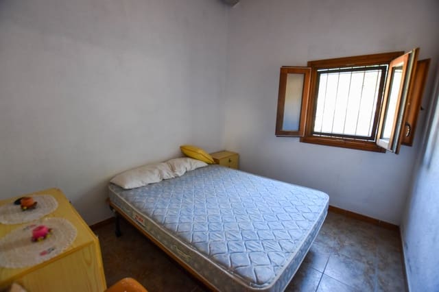 3 makuuhuone Maalaistalo myytävänä paikassa Tortosa - 79 000 € (Ref: 4919817)