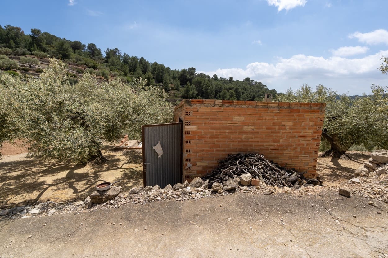 4 soveværelse Finca/Landehus til salg i Tortosa - € 65.000 (Ref: 6085202)