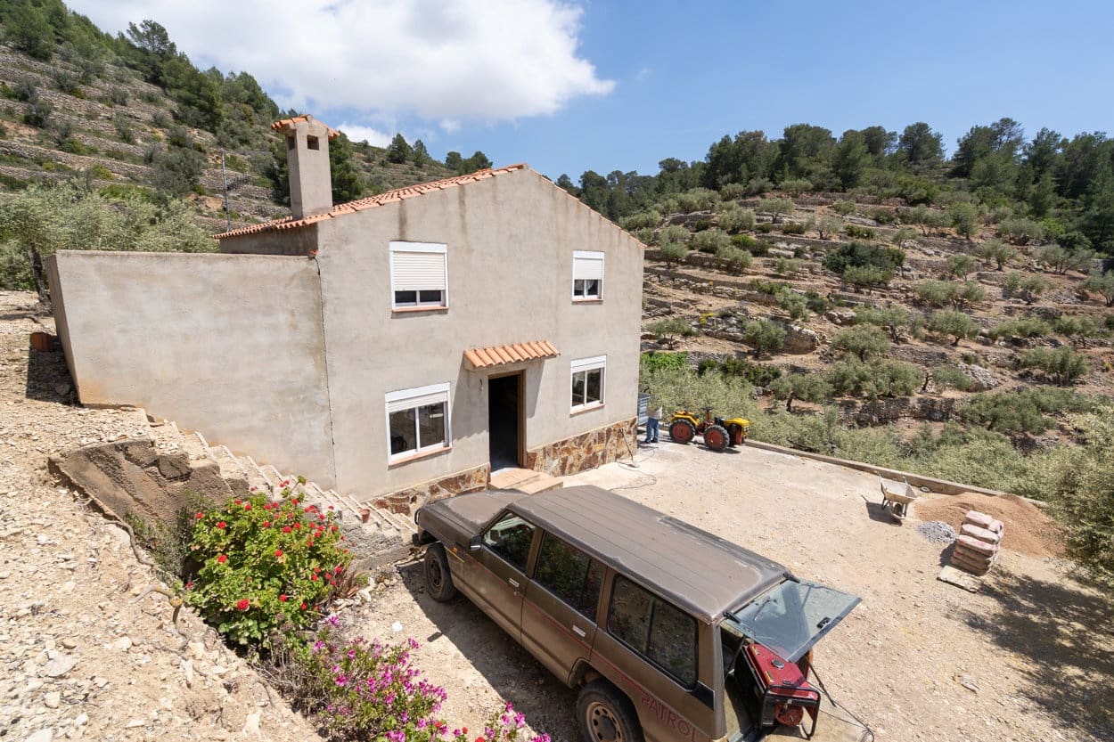 Finca/Casa Rural de 4 habitaciones en Tortosa en venta - 65.000 € (Ref: 6085202)