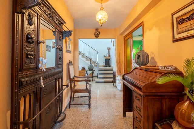 7 soverom Villa til salgs i Tortosa med svømmebasseng - € 280 000 (Ref: 6224083)