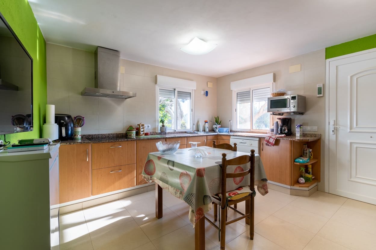 4 soveværelse Finca/Landehus til salg i Vinallop med swimmingpool - € 169.000 (Ref: 6488038)