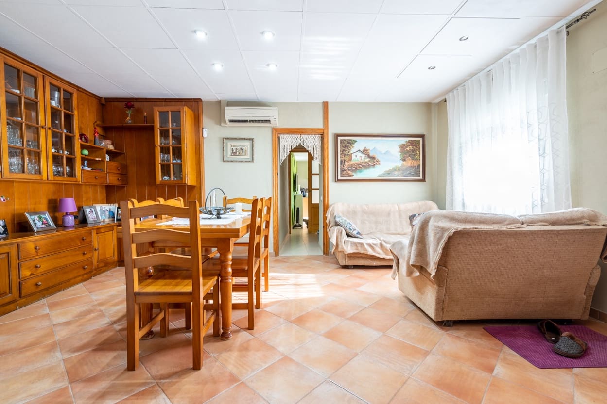 4 soveværelse Finca/Landehus til salg i Vinallop med swimmingpool - € 169.000 (Ref: 6488038)