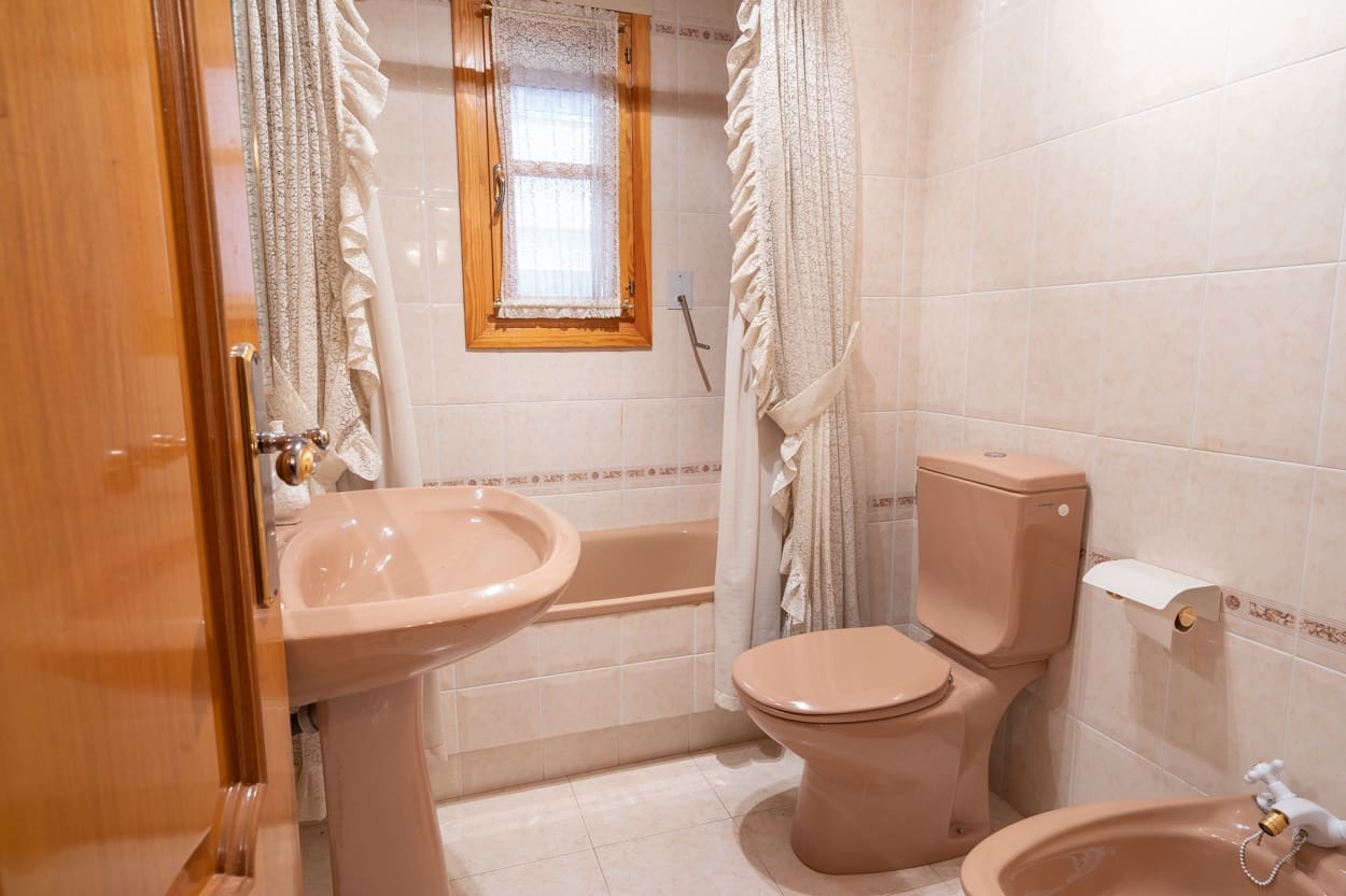 4 quarto Casa em Banda para venda em Bitem - 265 000 € (Ref: 6609705)