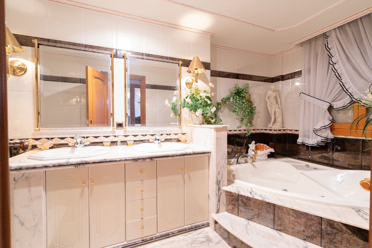 4 quarto Casa em Banda para venda em Bitem - 265 000 € (Ref: 6609705)