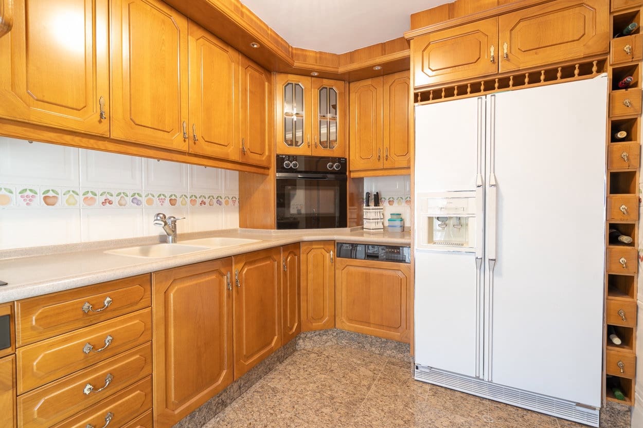 4 quarto Casa em Banda para venda em Bitem com garagem - 265 000 € (Ref: 6609705)