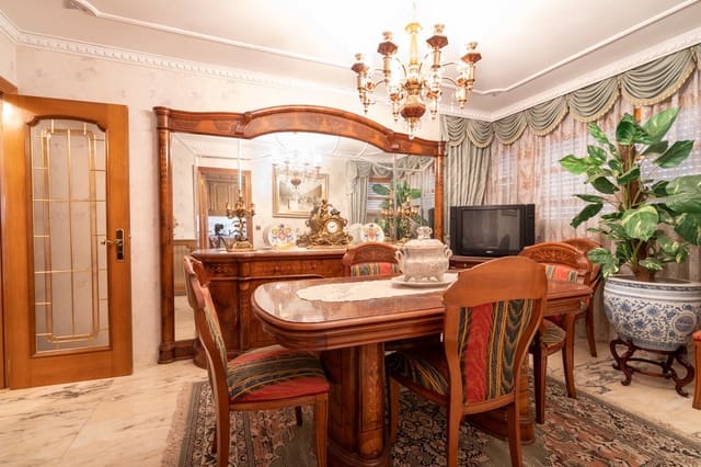 4 soveværelse Byhus til salg i Bitem, Tortosa med garage - € 265.000 (Ref: 6609705)