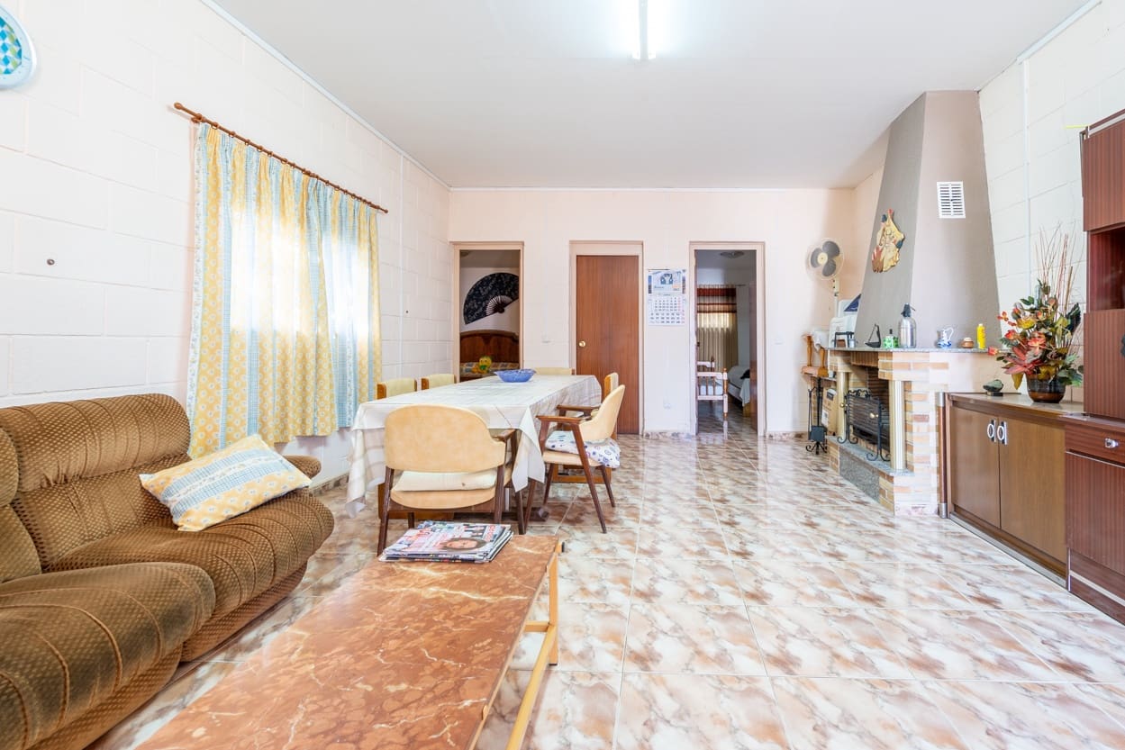 2 soveværelse Finca/Landehus til salg i Tortosa - € 95.000 (Ref: 7224307)