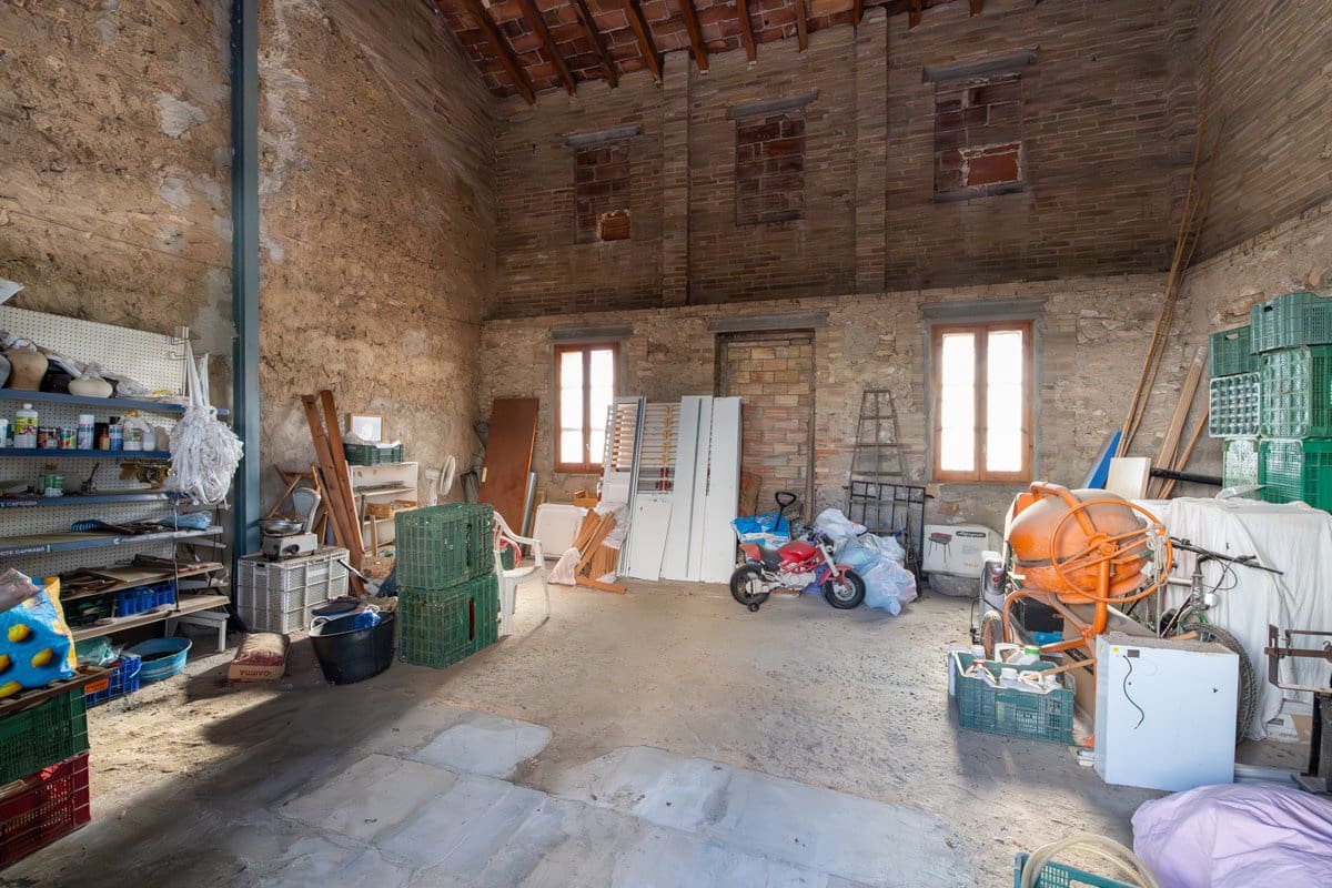 Garaż na sprzedaż w Bitem - 27 000 € (Ref: 7623674)