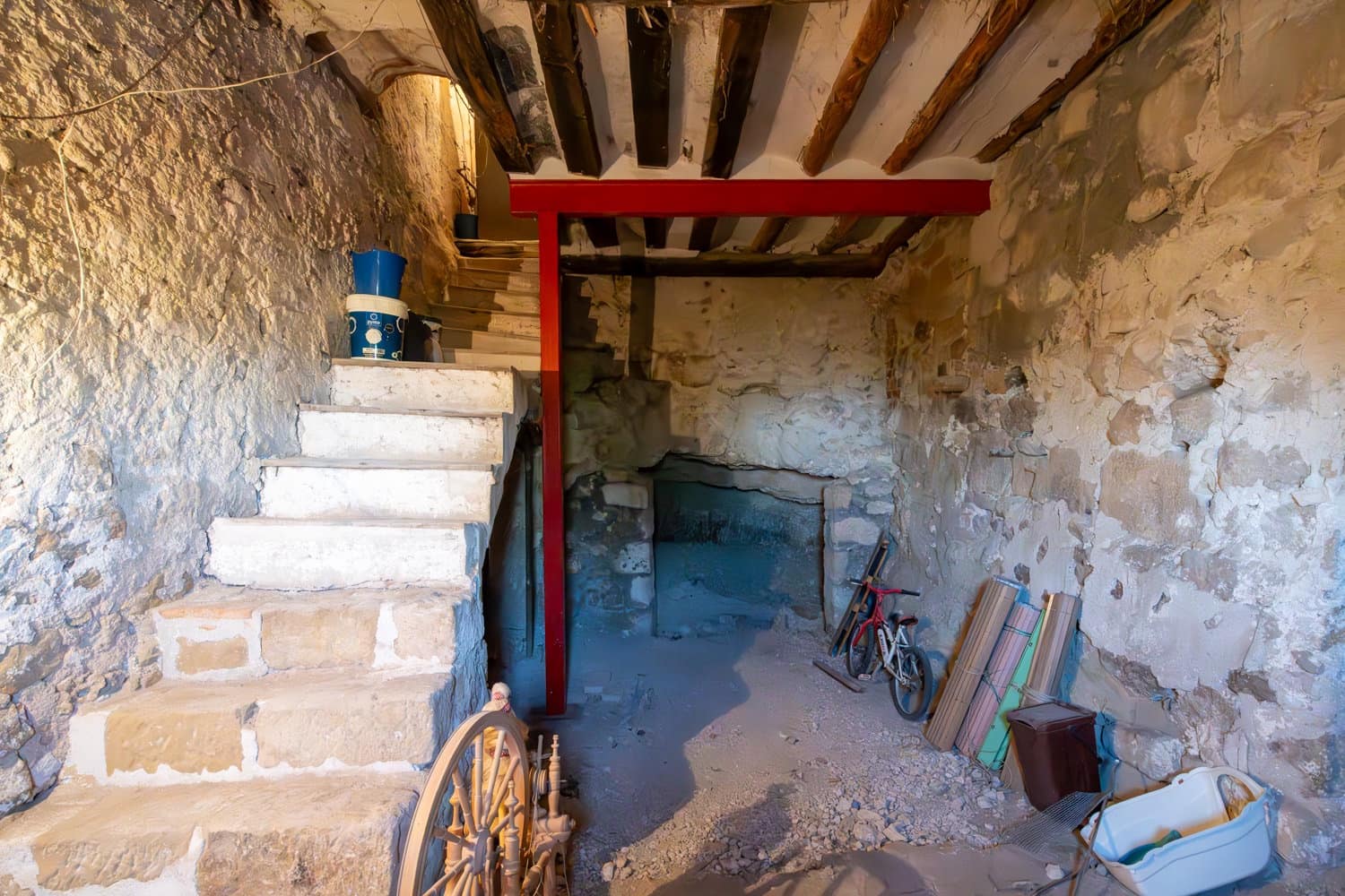 4 bedroom Townhouse for sale in Horta de Sant Joan - € 120,000 (Ref: 7756909)