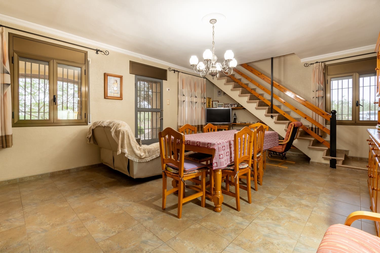 4 slaapkamer Villa te koop in Els Reguers met zwembad - € 280.000 (Ref: 7789707)