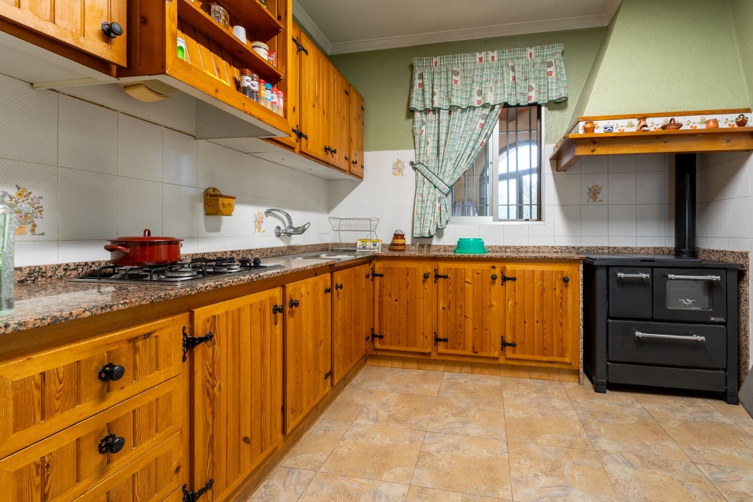 4 slaapkamer Villa te koop in Els Reguers met zwembad - € 280.000 (Ref: 7789707)