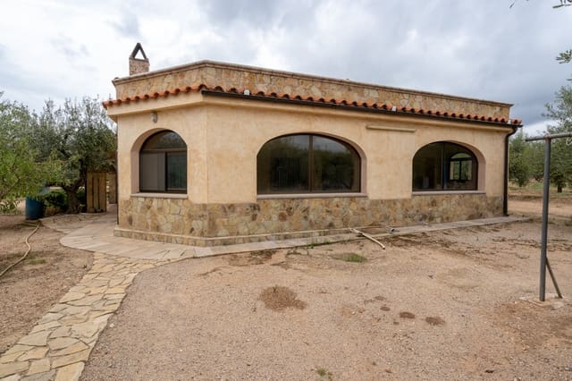4 chambre Villa/Maison à vendre à Els Reguers, Tortosa avec piscine - 280 000 € (Ref: 7789707)