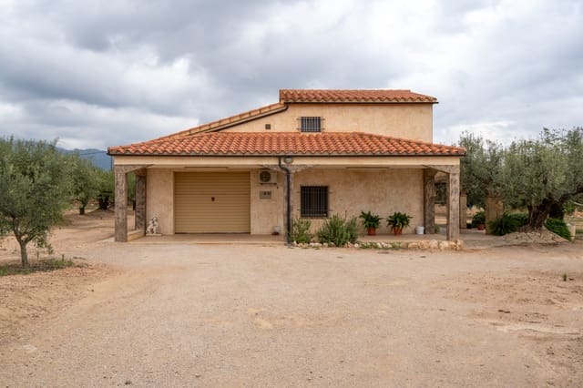 4 chambre Villa/Maison à vendre à Els Reguers, Tortosa avec piscine - 280 000 € (Ref: 7789707)