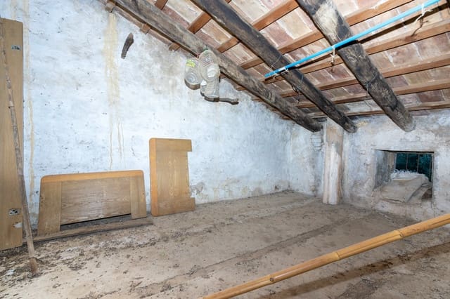 Finca/Landehus til salg i Roquetes - € 48.000 (Ref: 7967955)