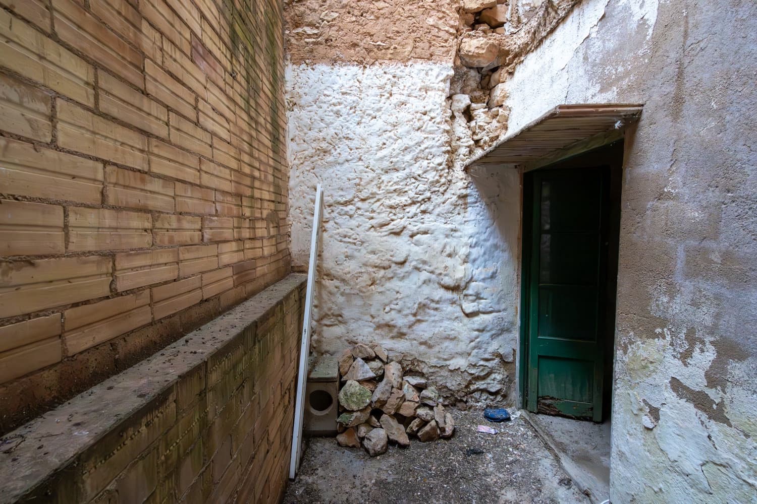 Townhouse for sale in Freginals - € 20,000 (Ref: 8069468)