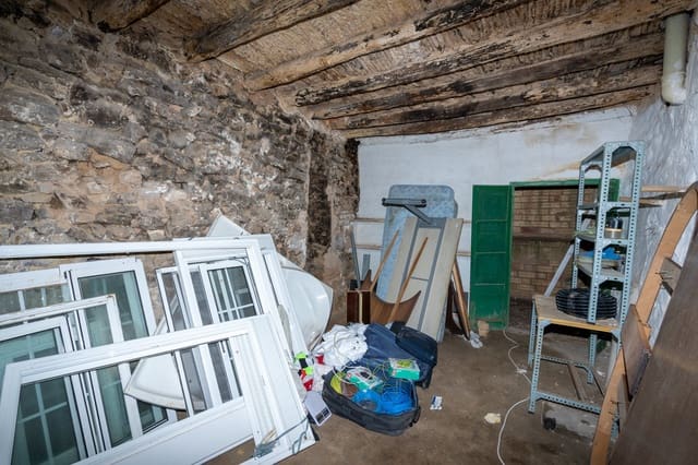 Townhouse for sale in Freginals - € 20,000 (Ref: 8069468)